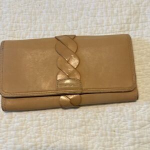 EUC Chloe wallet double sided can add chain zipper zips very pretty wallet